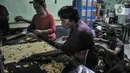Memasuki 2 pekan menjelang Idul Fitri permintaan kue kering di industri rumahan Pusaka Kwitang mulai meningkat hingga 20 persen.  (merdeka.com/Iqbal S Nugroho)