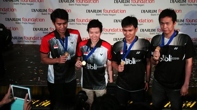 [Foto] Juara All England Diguyur Bonus