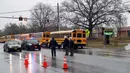 Petugas keamanan setempat berjaga di sekitar lokasi penembakan di Great Mills High School di Maryland, AS (20/3). Korban siswa laki-laki dalam keadaan stabil, sementara siswa perempuan dalam keadaan kritis. (AP Photo / Alex Brandon)