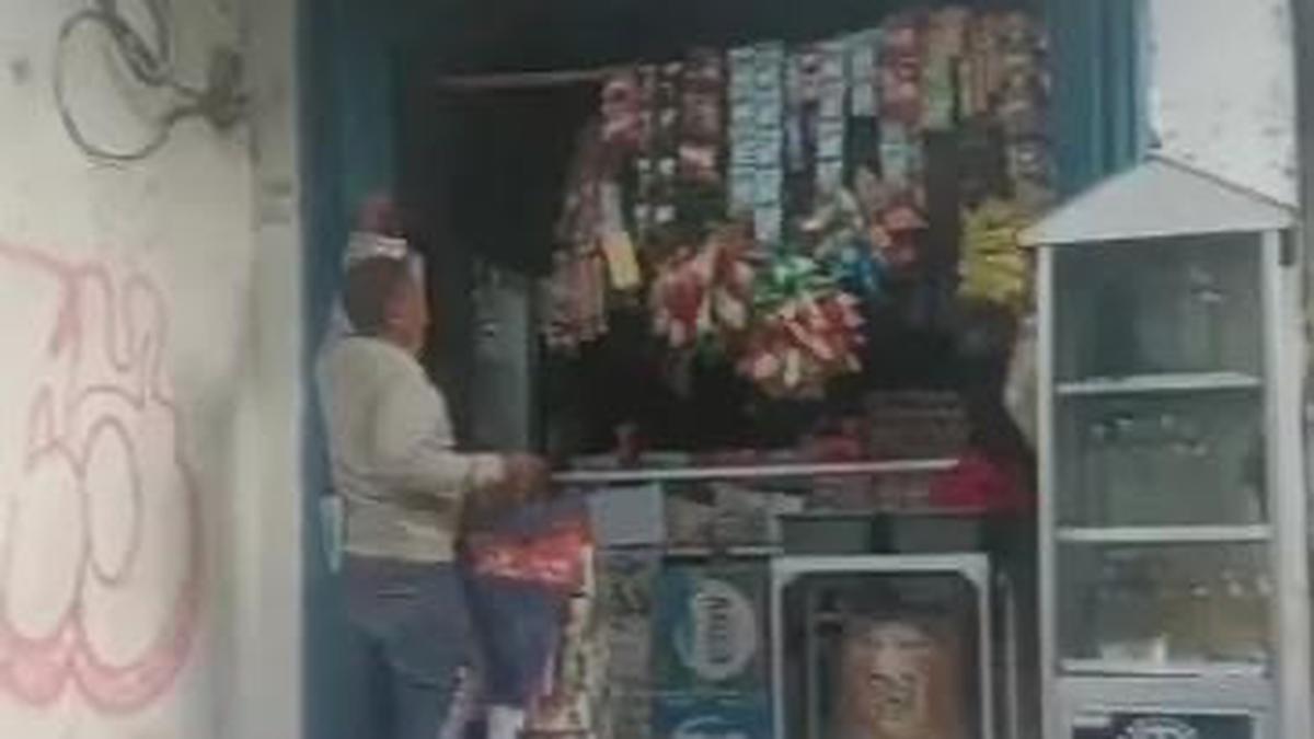Berkedok Warung Sembako, Peredaran Obat Keras Ilegal Digerebek Polisi  #News