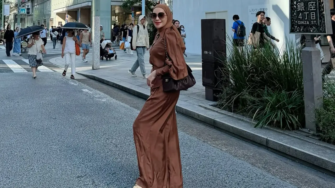 Masih Sah Jadi Istri Andre Taulany, Ini 6 Gaya Liburan Mewah Erin Taulany di Luar Negeri