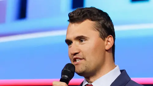 Charlie Kirk pada 2024. (JEFF KOWALSKY / AFP)