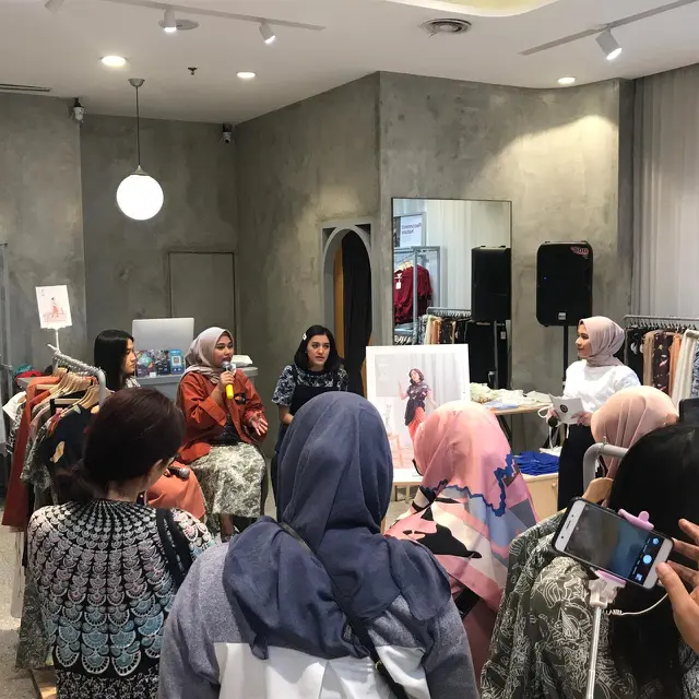 Suasana peluncuran Pop U x Ify Alyssa