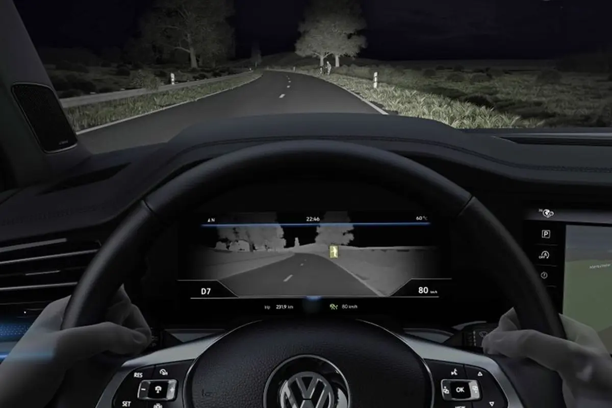 VW Touareg dilengkapi fitur night vision