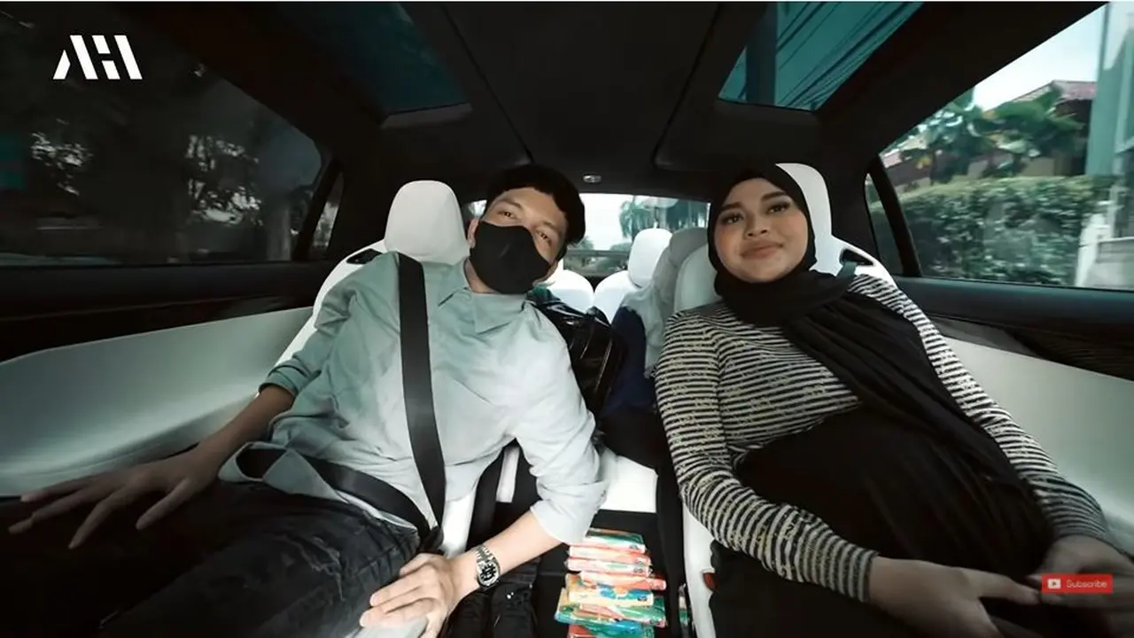 Jelang Lahiran, Ini 7 Momen Aurel Hermansyah Periksa Kandungan Usai Karantina