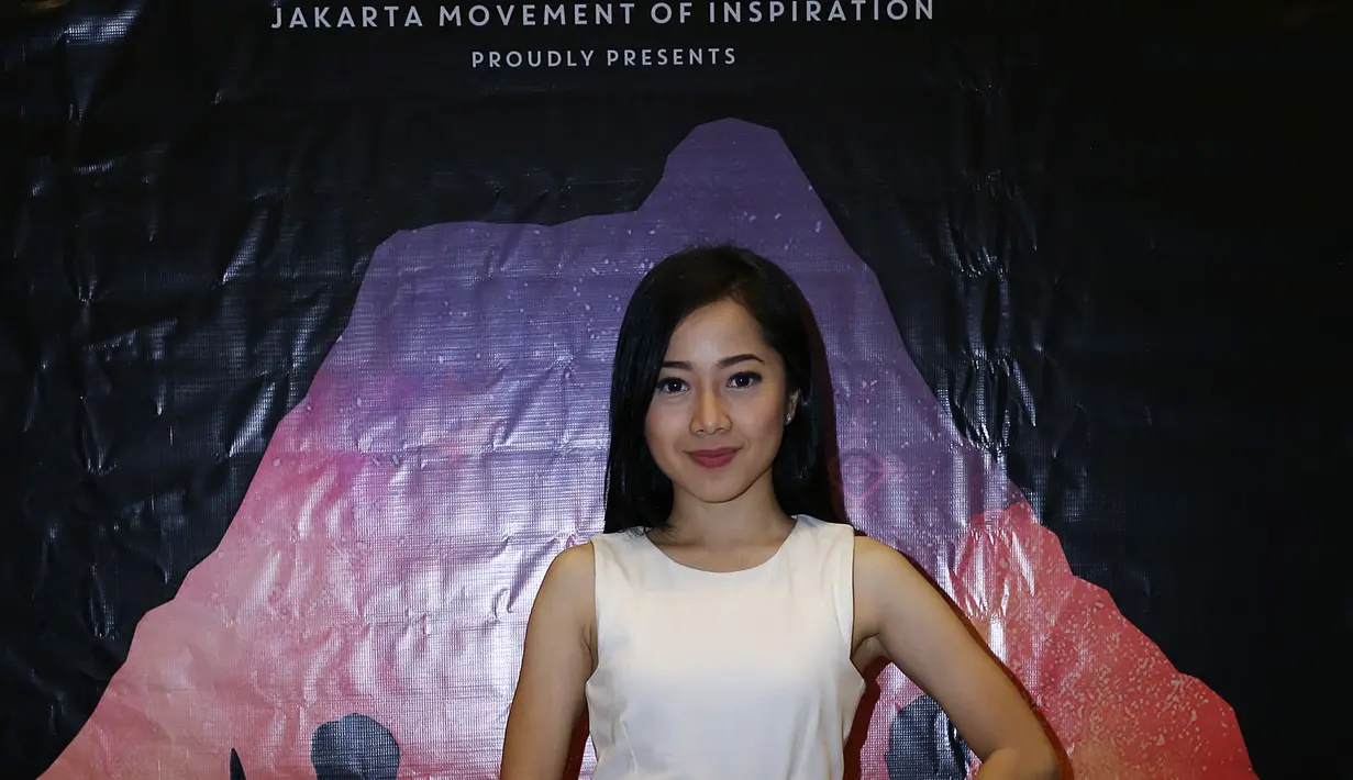 Lagu ini dibawakan oleh Karina Salim dengan nuansa pop dan dibawakan secara akustik.(Galih W. Satria/Bintang.com)