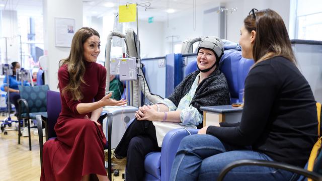 Kate Middleton mengunjungi Rumah Sakit Royal Marsden di London. (Chris Jackson / POOL / AFP)
