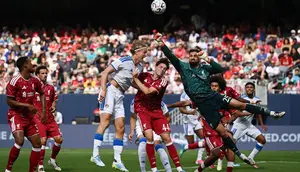 Liverpool Tumbang dari Leeds United di Pramusim: Keunggulan 2 Gol Sirna, Andoni Iraola Punya PR Besar