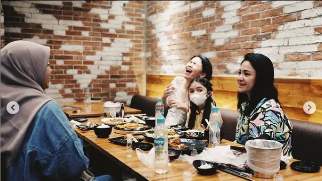 6 Momen Kumpul Marshanda dan Nesyana Ayu Bareng Sienna, Penuh Kehangatan