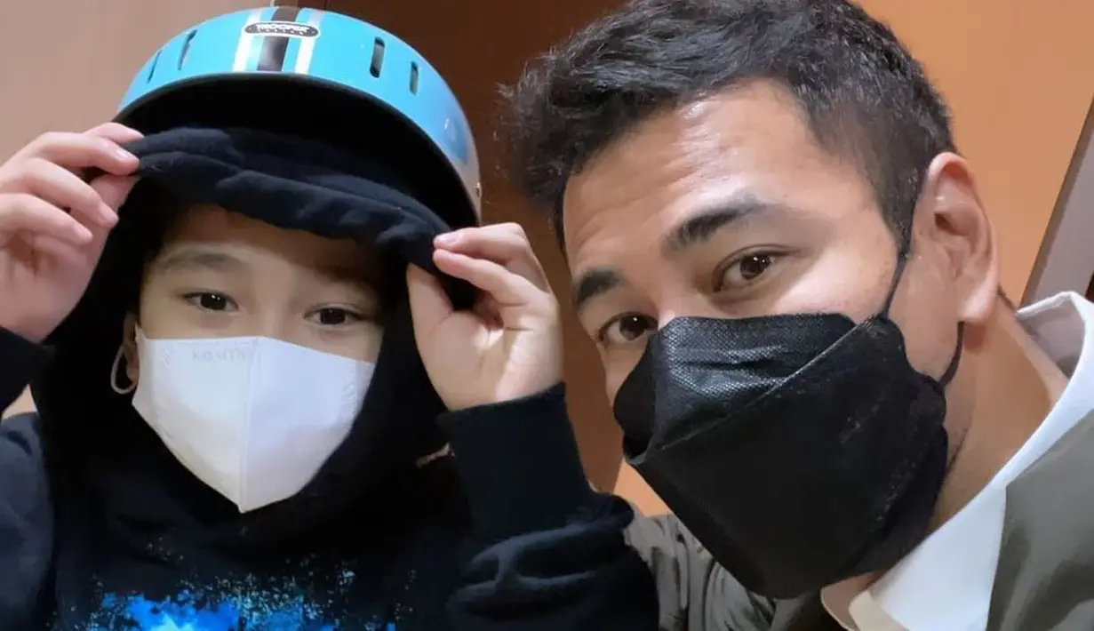 Raffi Ahmad dan Rafathar (Instagram/chevirgo)