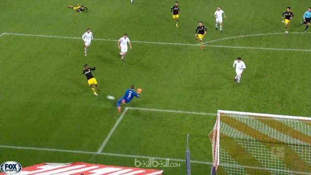 Berita video highlights Bundesliga antara Koln Vs Borussia Dortmund 2-3. This video is presented by Ballball.