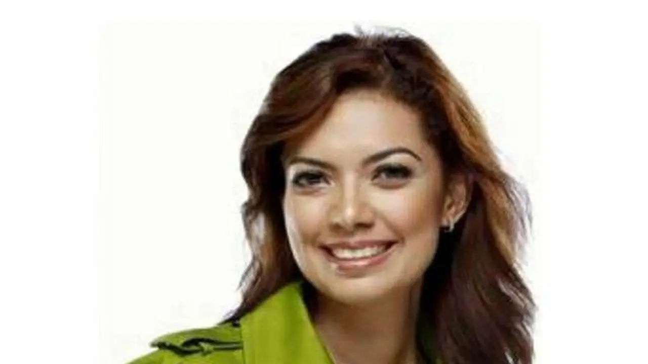 Menawan dari Dulu, Ini 10 Potret Lawas Najwa Shihab yang Curi Perhatian
