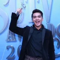 Red Carpet SCTV Awards 2016 (Adrian Putra/bintang.com)