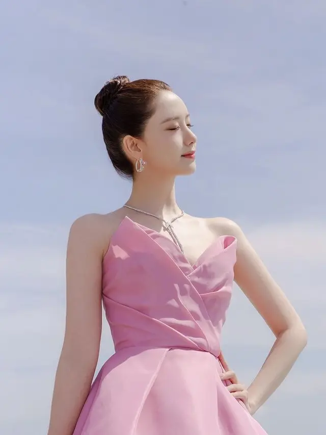 YoonA saat Hadir di Festival Film Cannes 2024. [@yoona__lim]
