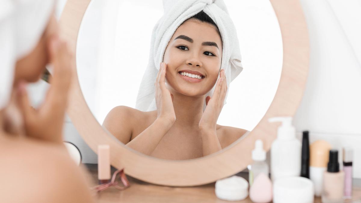 10 Rekomendasi Produk Skincare untuk Kulit Kombinasi, Bantu Jaga Keseimbangan Kulitmu