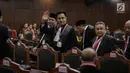 Tim kuasa hukum pasangan Calon Presiden dan Calon Wakil Presiden nomor urut 01 selaku pihak terkait mengikuti sidang putusan sengketa hasil Pilpres 2019 di Gedung Mahkamah Konstitusi, Kamis (27/6/2019). Sidang beragendakan pembacaan putusan oleh majelis hakim MK. (Liputan6.com/Faizal Fanani)