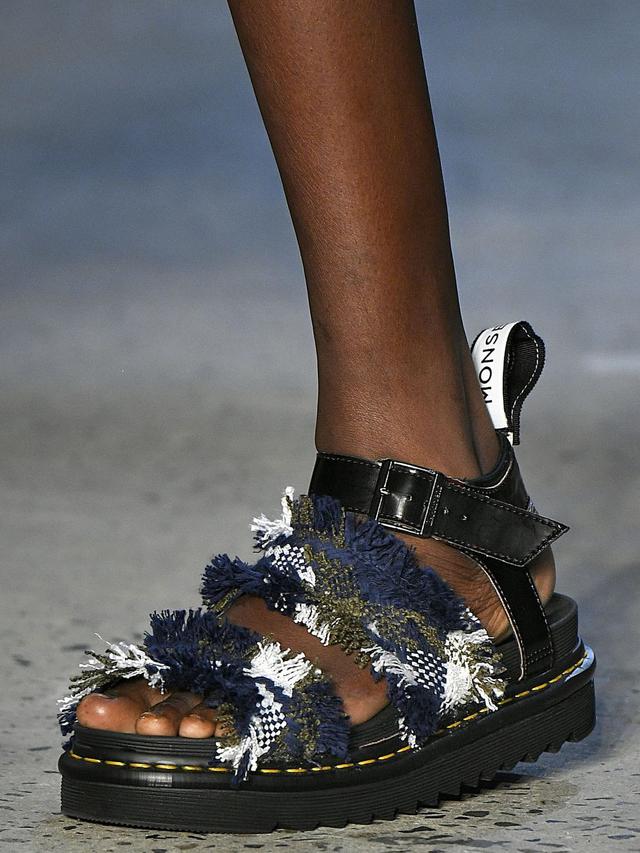 Deretan Sepatu Memukau di New York Fashion Week 2019