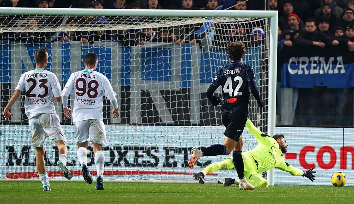 Pemain Atalanta Luis Muriel sukses mencetak gol pada menit ke-47. Kemudian, pada menit ke-52, Mario Pasalic sukses menambah gol untuk Atalanta. (Spada/LaPresse via AP)