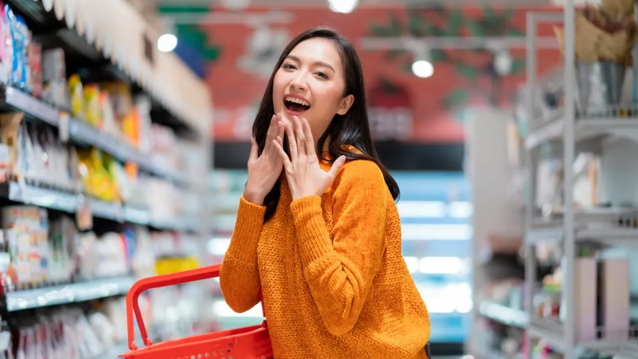 Ilustrasi pergi ke mall sendirian/freepik.com/Lifestyelmemory