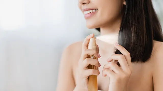 6 Kandungan yang Harus Ada dalam Produk Perawatan Rambutmu, Cek Yuk!