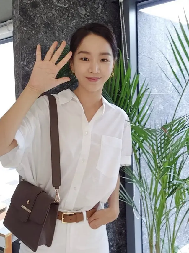 Penampilan Aktris Korea Shin Hye Sun