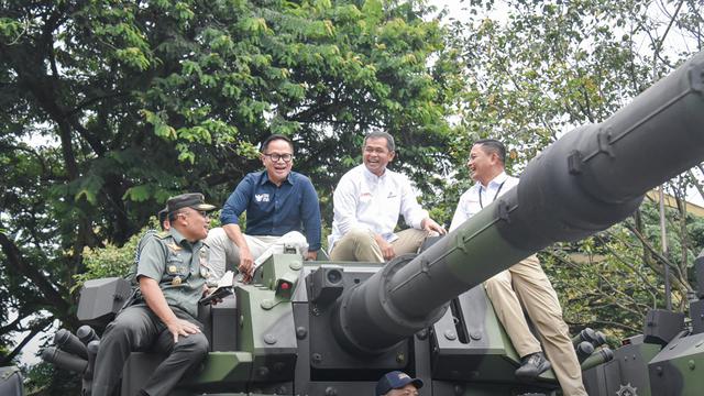 Menteri BUMN, Erick Thohir mengangkat Jenderal TNI Maruli Simanjuntak sebagai Komisaris Utama PT Pindad menggantikan Jenderal TNI (Purn.) Dudung Abdurachman.