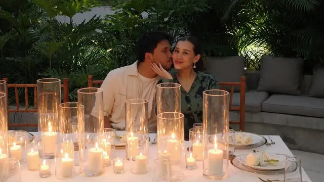 Aaliyah Massaid saat rayakan anniversary pernikahan di Bali. [@thariqhalilintar]