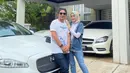 Di sisi lain, Adelia pun memuji sosok Pasha. Menurutnya, Pasha adalah ayah dan suami yang hebat. Ia selalu berusaha membuat keluarganya bahagia. (Instagram/pashaungu_vm)