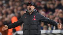 Reaksi pelatih kepala Liverpoo, Jurgen Klopp saat laga pekan ke-31 Liga Inggris 2022/2023 melawan Leeds United di Elland Road, Leeds, Selasa (18/04/2023). The Reds menang dengan skor 6-1. (AFP/Oli Scarff)