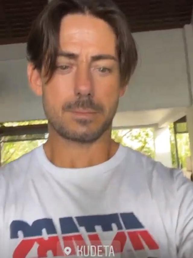 6 Potret Nikita Mirzani dan John Hopkins Nikmati Liburan ke Bali, Makin Serius