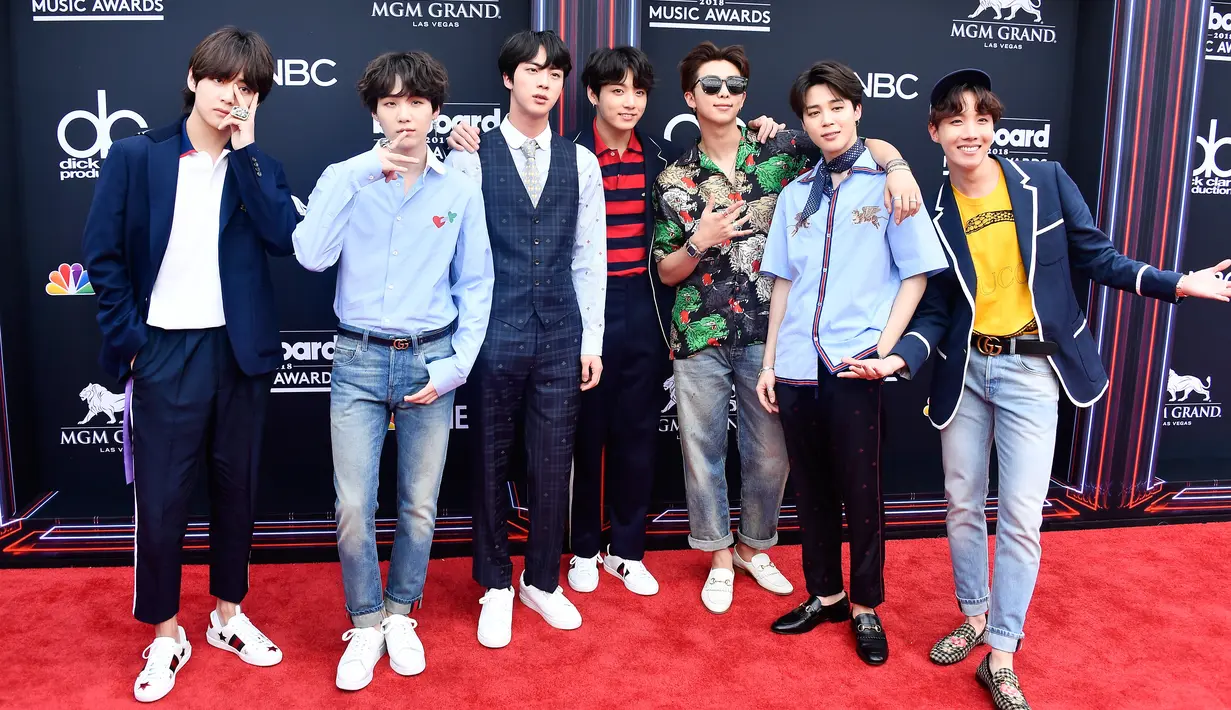 Beberapa waktu lalu, BTS merilis album terbarunya yang bertajuk Love Yourself: Tear. Selain itu, mereka juga melakukan comeback stage di ajang penghargaan Billboard Music Awards 2018. (AFP/Frazer Harrison/GETTY IMAGES NORTH AMERICA)