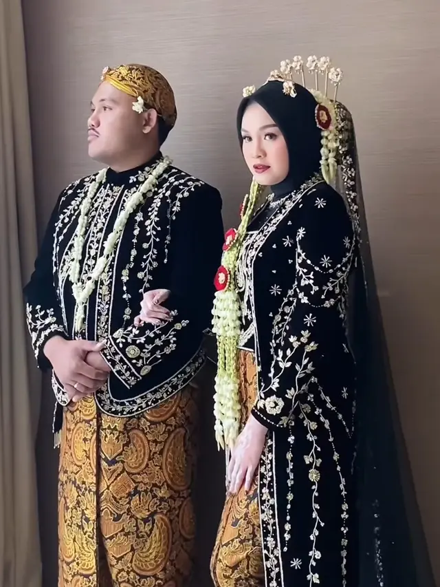 Salma Salsabil saat Menikah dengan Dimansyah. [@anarav.label]