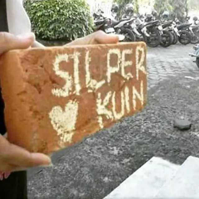 6 Hadiah Valentine Versi Kuli Bangunan Untuk Pacar Ini Nyeleneh Banget, Kocak