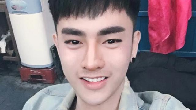 Dibalik Wajah Tampan Cowok Ini Ternyata Penampakan Aslinya Bikin