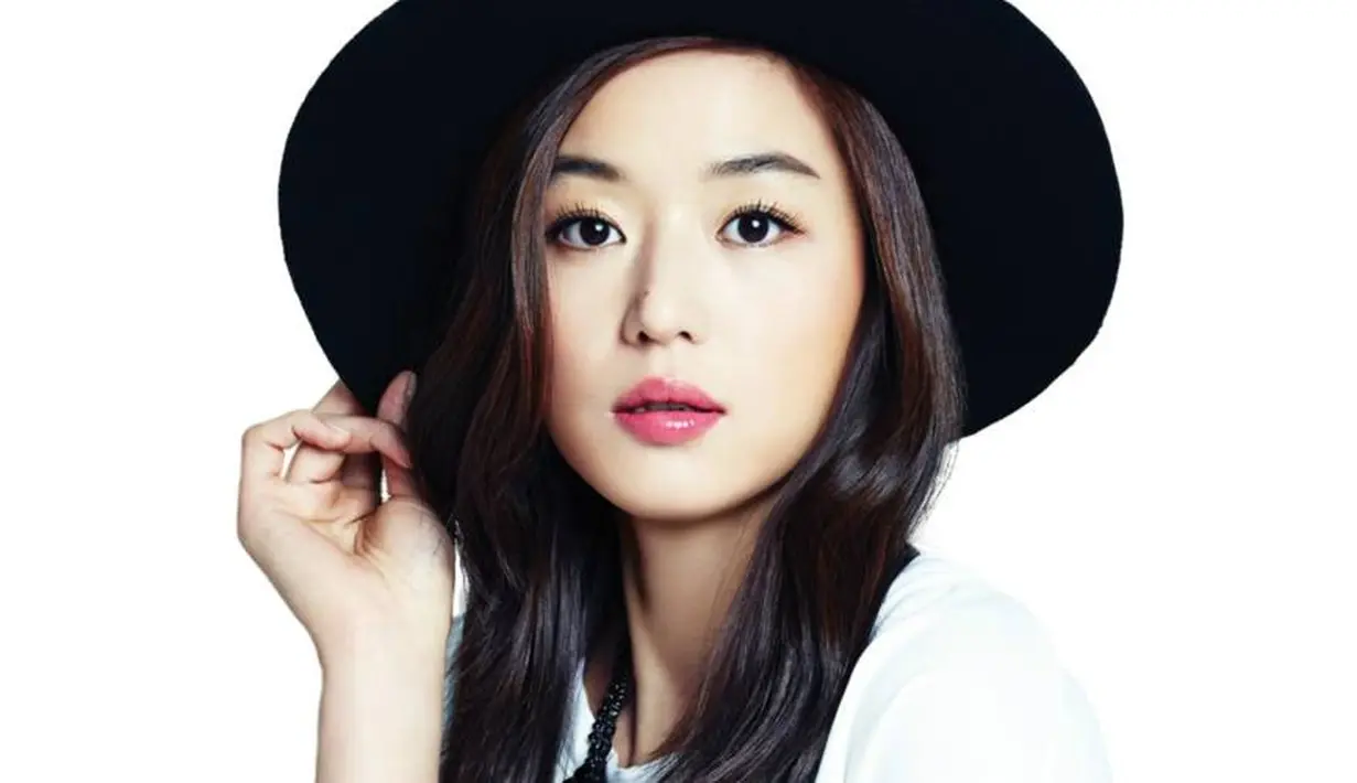Jun Ji Hyun merupakan salah satu artis populer di Korea. Untuk setiap penampilannya, ia mendapat uang sebesar Rp 1,2 miliar. (foto: Allkpop.com)