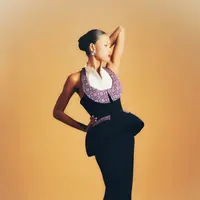 Dari Milan kembali ke tanah air, Dery Rizkianto, desainer muda berbakat jebolan sekolah mode ternama di Italia, menghadirkan koleksi perdananya di Indonesia bertajuk Easthedra. [Dok/The Rizkianto].