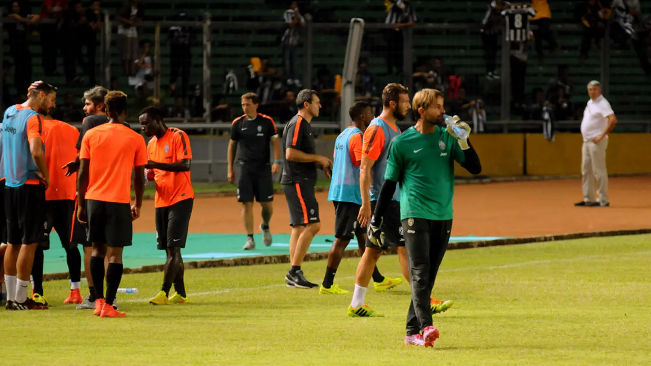 Berlatih di GBK, "La Vecchia Signora" Kepanasan