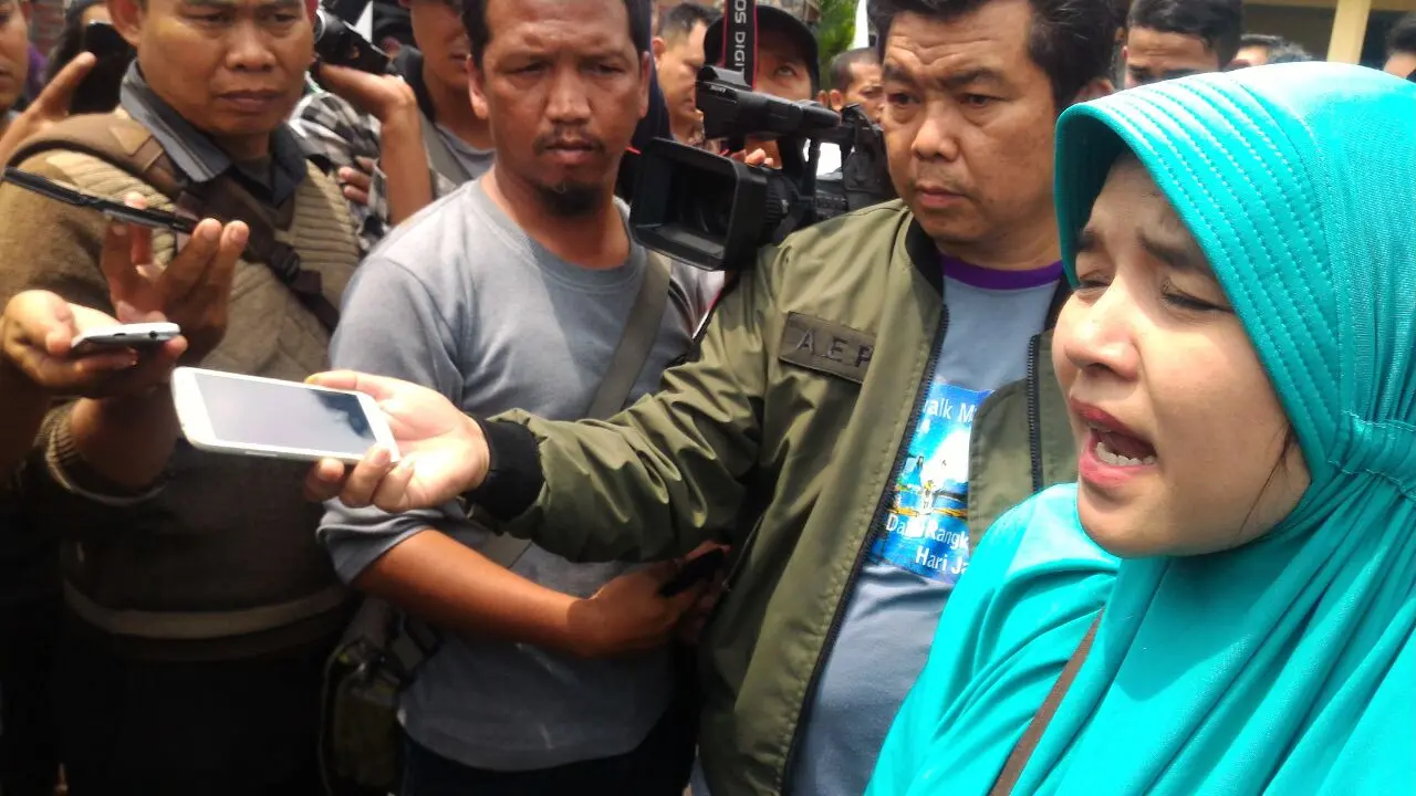 Jeritan Guru Honorer Garut Terkena Pemotongan Honor