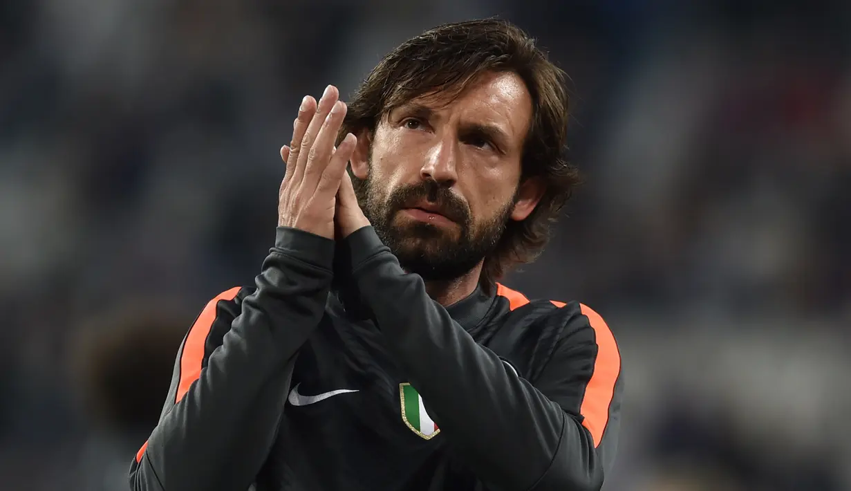 3. Andrea Pirlo (Koleksi Batu Permata dan Akik) - Mantan pemain yang kini menjadi pelatih Juventus ini memiliki hobi yang tidak kalah unik. Pirlo dikenal sebagai pesepakbola dunia yang mengoleksi batu permata dan juga beberapa batu akik. (AFP/Giuseppe Cacace)