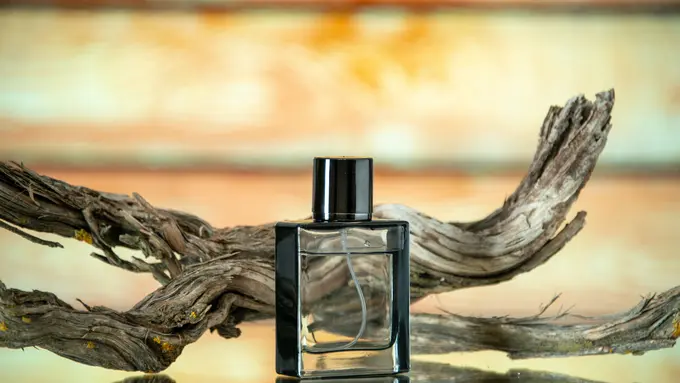 Tips parfum tahan seharian saat beraktivitas di luar ruangan