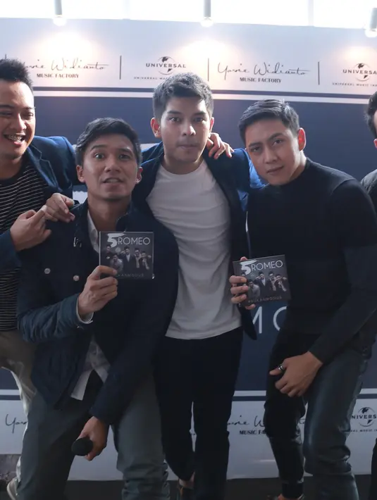 "Di sini saya bukan kendala, tapi tantangan karena masing-masing dari kami harus menyampaikan lagunya dengan feel," kata Patudu. (Galih W Satria/Bintang.com) 