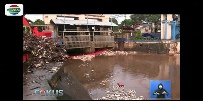 Banjir Setinggi 1 Meter di Petogogan Kebayoran Baru Mulai Surut