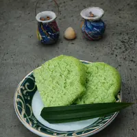 Ilustrasi brownies pandan kukus./Copyright shutterstock.com/g/dudi+hernowo