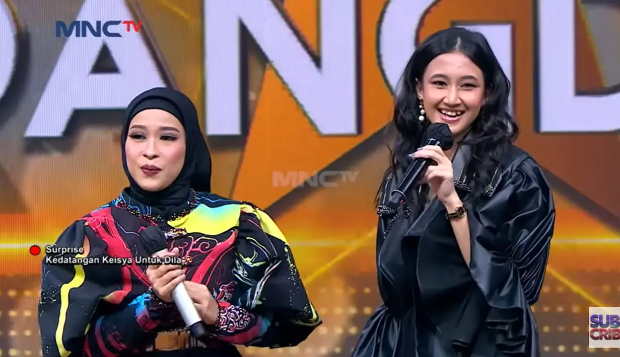 Lagi-lagi Keisya hanya menanggapinya dengan senyuman. Melihat banyak kritikan,  Astrid menjelaskan bahwa dia tidak berniat menyinggung siapa pun. Dia justru meledek diri sendiri, "Karena saya kagum dengan suara para peserta dan bintang tamu." kata dia di Instagram. (Foto: YouTube/ Rising Star Dangdut)