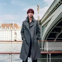 Bright Vachirawit mengungkapkan hubungan emosionalnya dengan kota London dan Burberry 
dalam kampanye terbaru “Bright in London”. [Dok/Burberry].