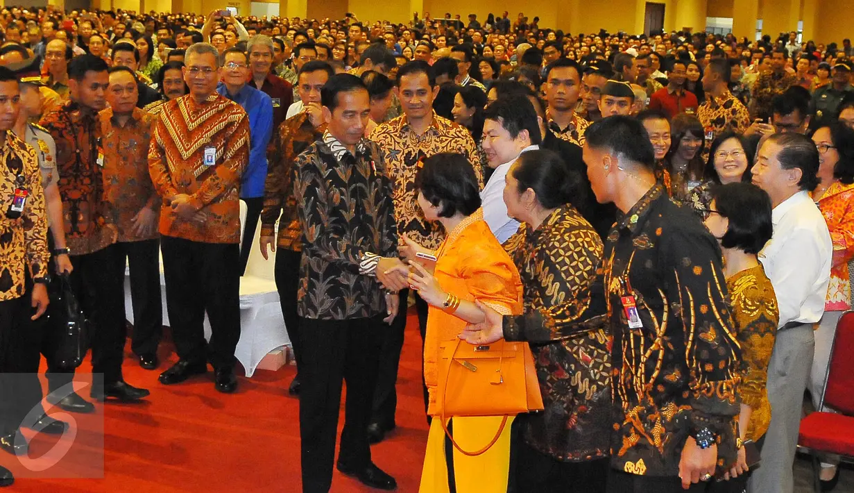 Presiden Joko Widodo (Jokowi) saat tiba di Jakarta Internasional Expo, Kemayoran, Jakarta, Selasa (28/2). Jokowi akan memberikan sambutan di acara penutupan tax amnesty. (Liputan6.com/Angga Yuniar)