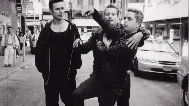 4 Single Green Day ini Ternyata Mirip Lagu Era 70an