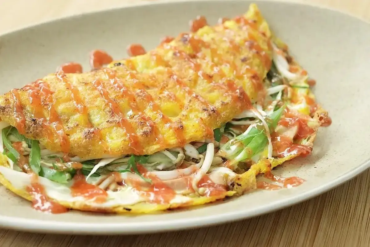 Resep crispy omelette ala Chef Devina Hermawan. (dok. Cookpad @devinahermawan)