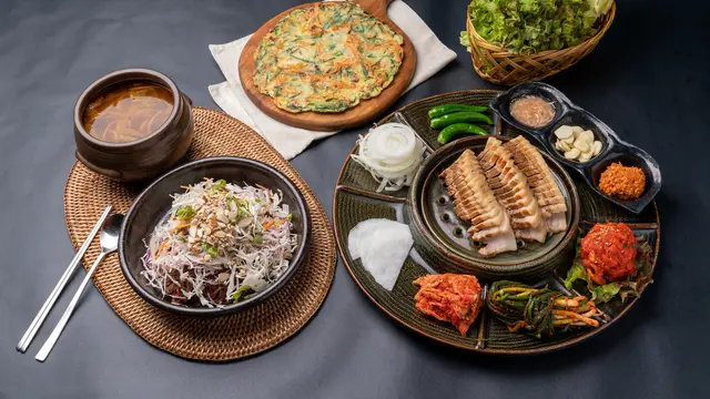 Mau Coba Menu Berbuka yang Berbeda? Intip Resep Haemul Pajeon, Pancake Seafood yang Gurih dan Renyah