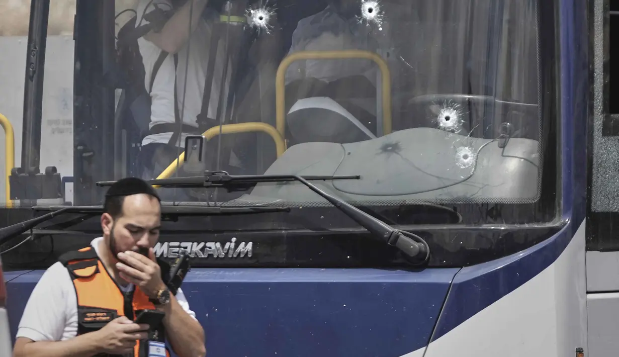 Untuk diketahui, Persimpangan Ramot berada di wilayah Yerusalem yang direbut Israel dalam perang 1967. (AP Photo/Mahmoud Illean)